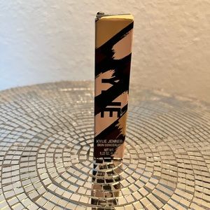 KYLIE JENNER SKIN CONCEALER FOR SALE!!